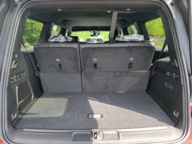 2022 Jeep Wagoneer Series III photo 11