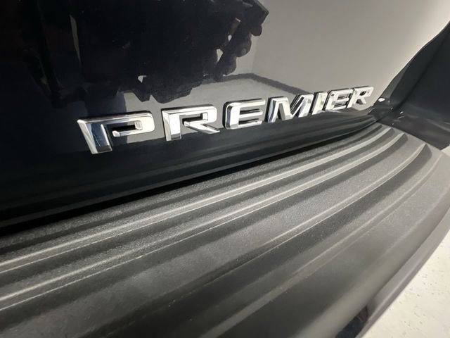2025 Chevrolet Suburban Premier photo 30