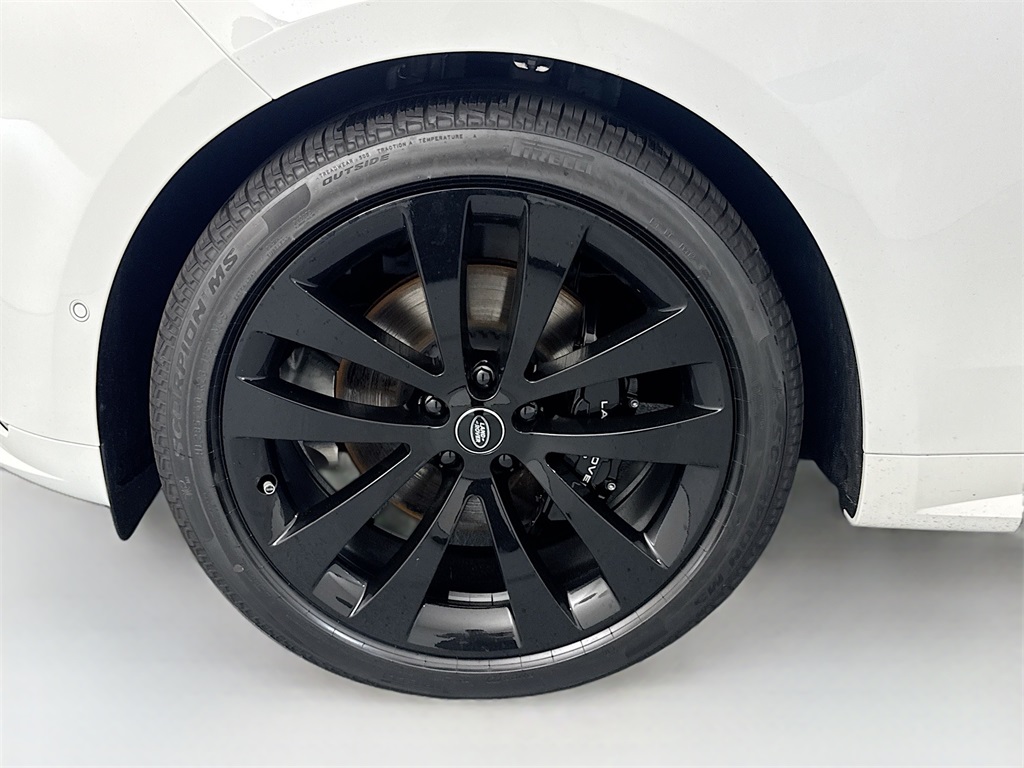 2025 Land Rover Range Rover Sport SE photo 22