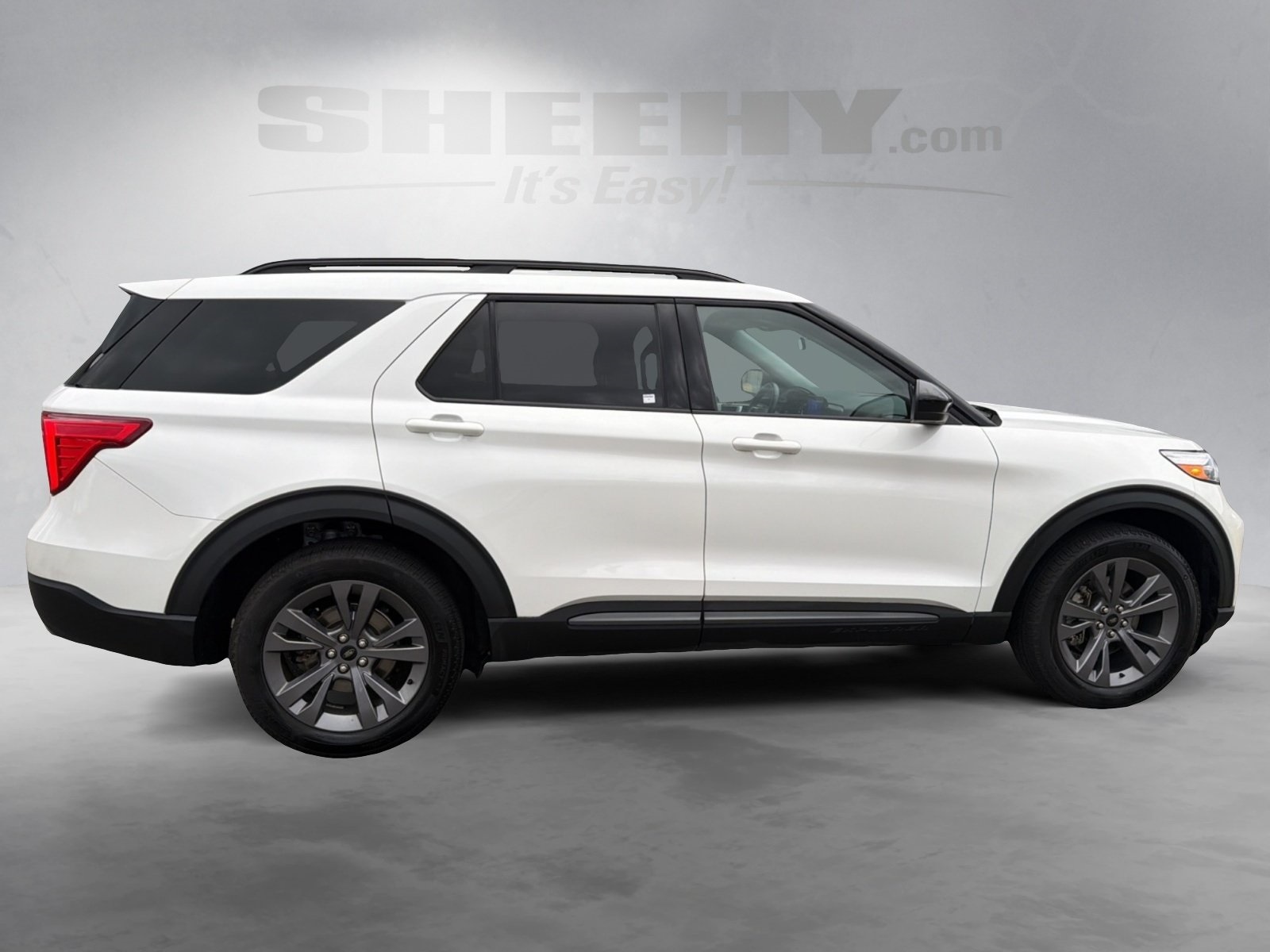 2022 Ford Explorer XLT photo 4