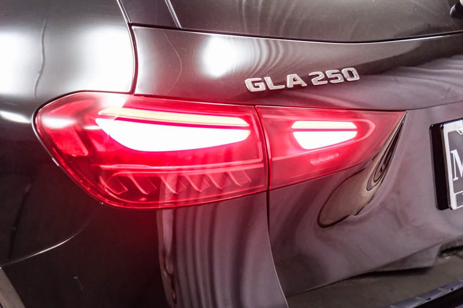 2025 Mercedes Benz GLA 250 photo 7