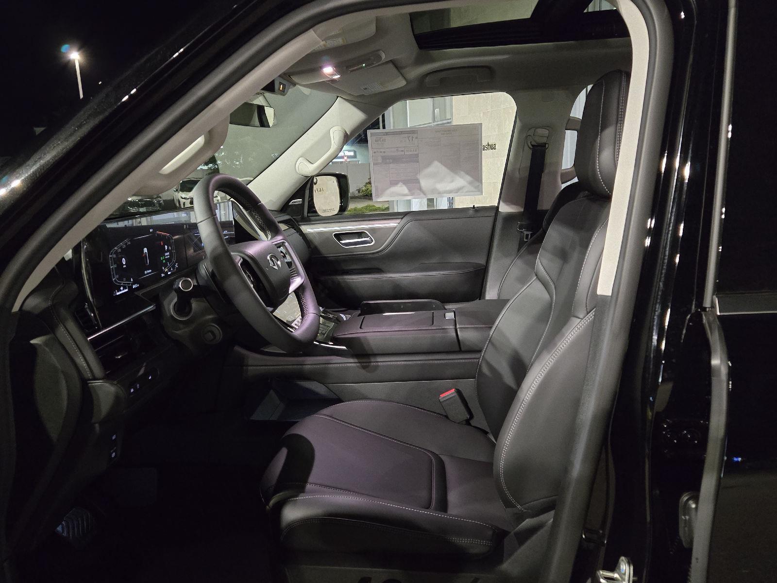 2026 Infiniti QX80 Pure photo 3