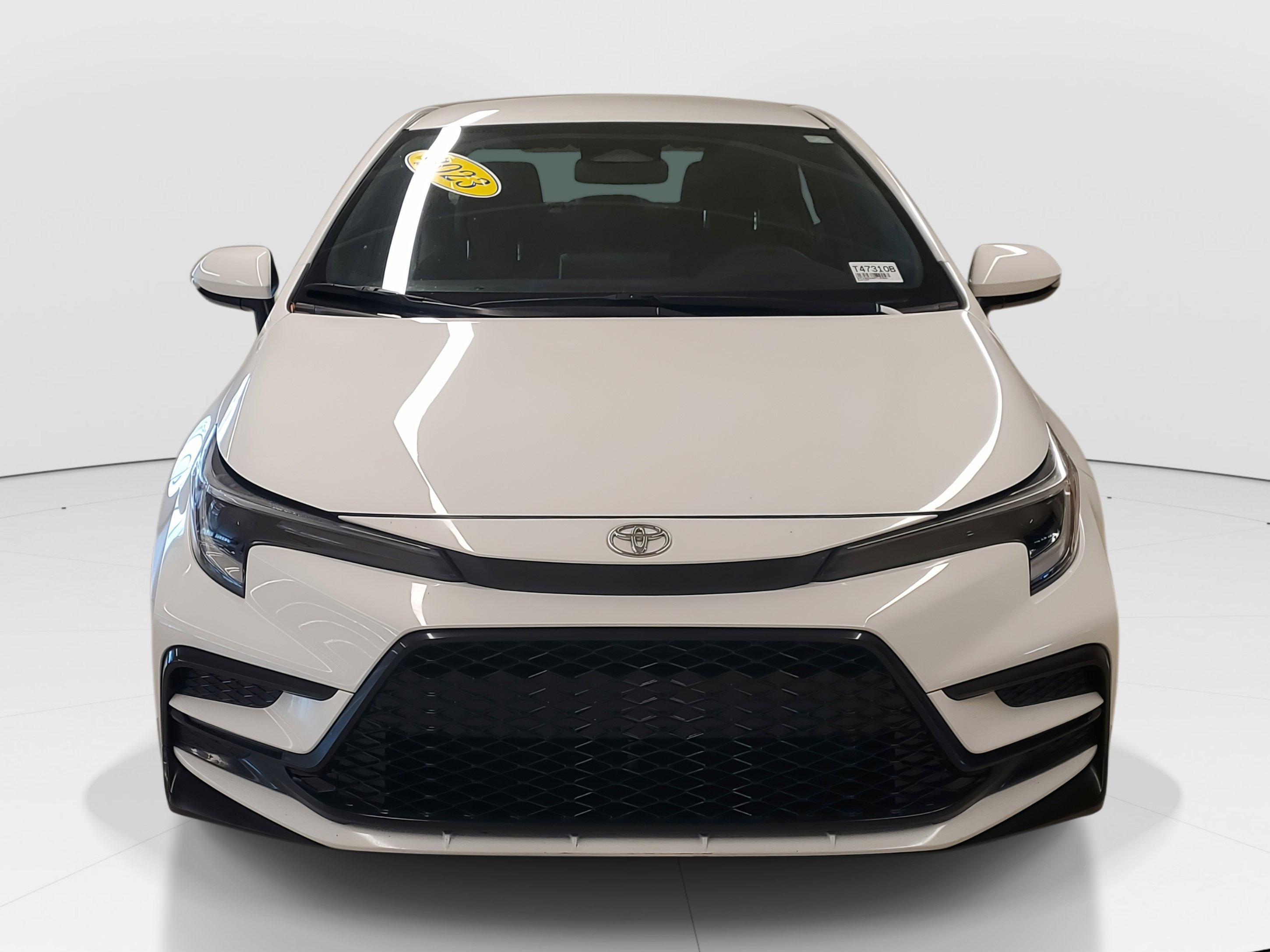 2023 Toyota Corolla SE photo 3