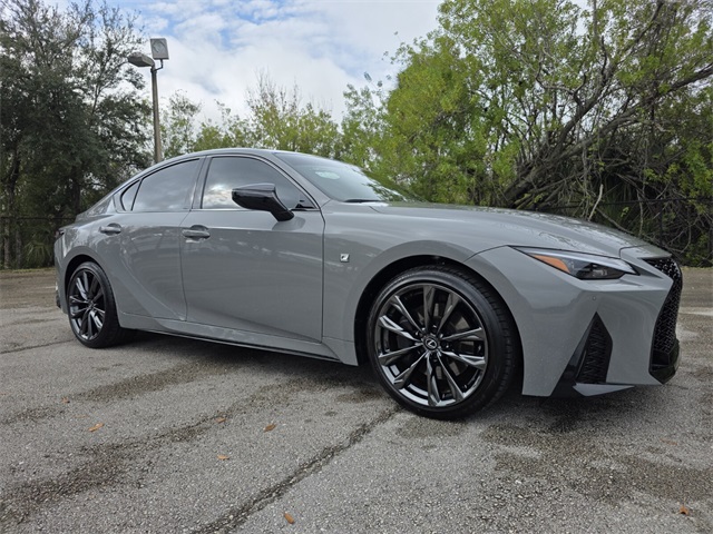2025 Lexus IS 350 F SPORT's photo