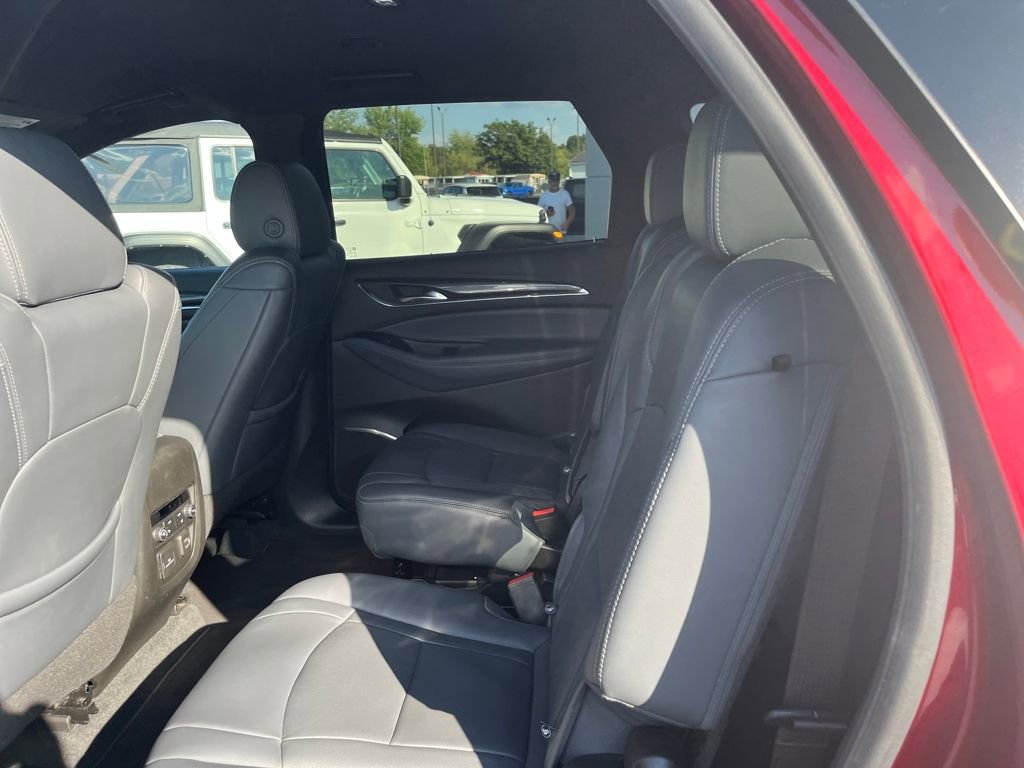 2024 Buick Enclave Premium photo 21