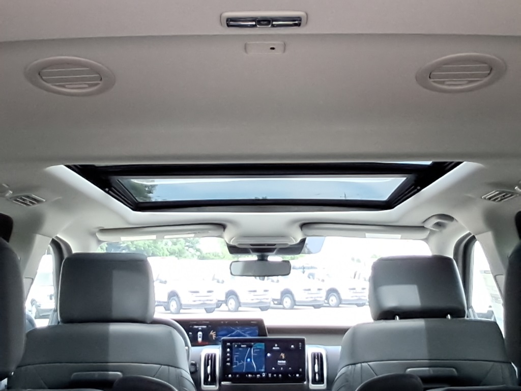 2025 Ford Expedition MAX photo 22
