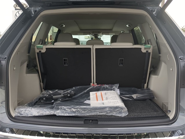 2026 Volkswagen Atlas SE Technology photo 9