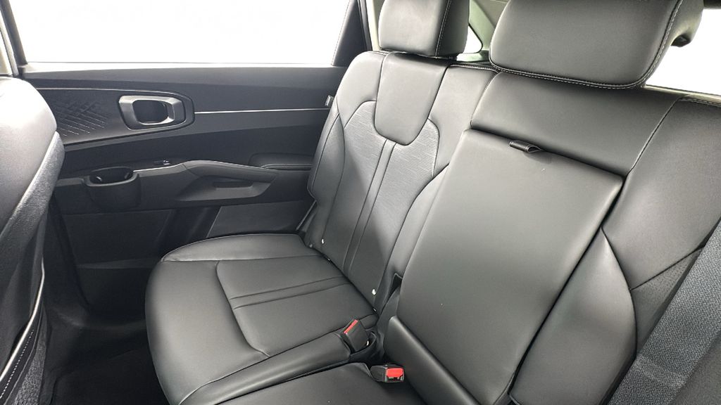 2026 Kia Sorento EX photo 14