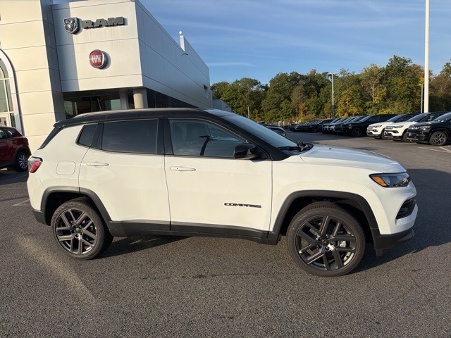 2026 Jeep Compass Limited photo 2