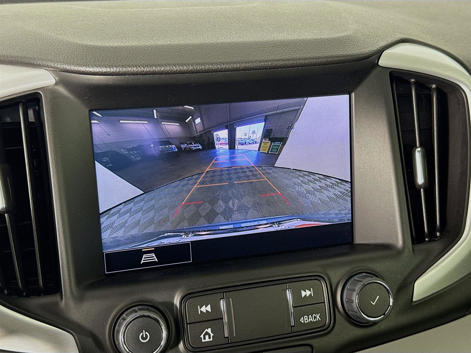 2023 Gmc Terrain SLE photo 16