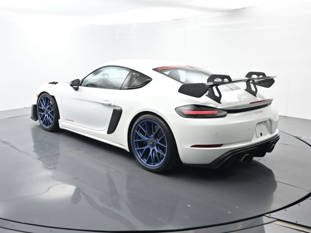 2023 Porsche Cayman GT4 RS photo 3