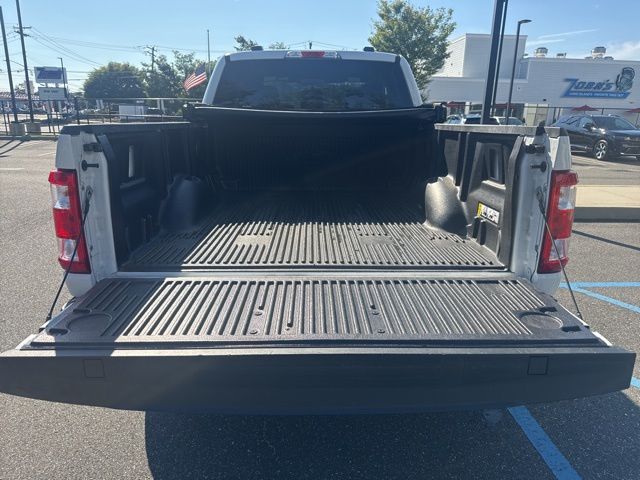 2022 Ford F-150 STX photo 4