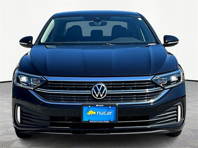 2023 Volkswagen Jetta 1.5T SEL photo 2
