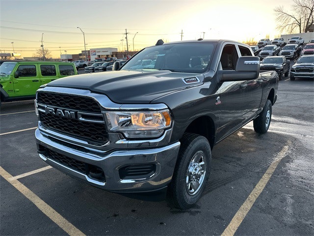 2024 Ram 2500 Tradesman photo 2