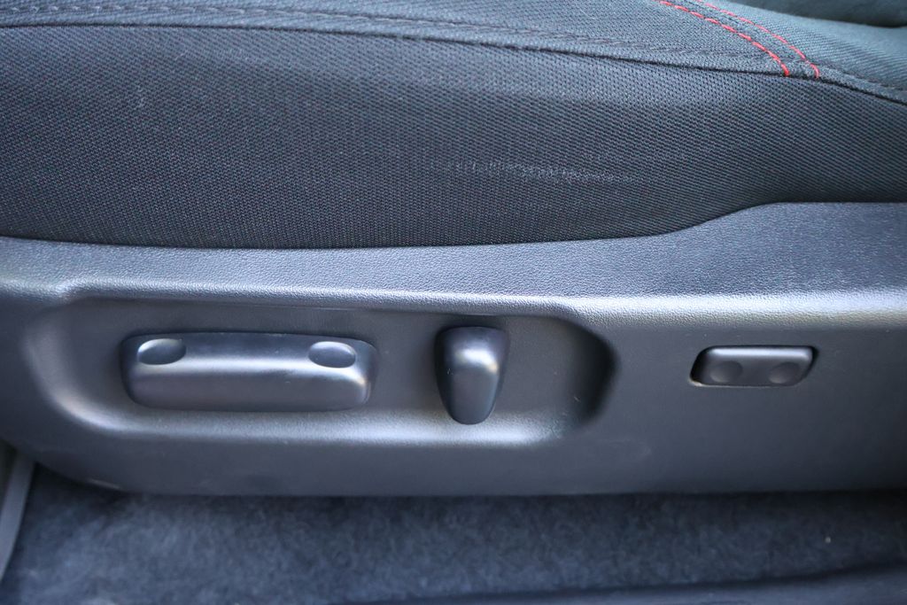 2023 Toyota Tacoma SR5 photo 30