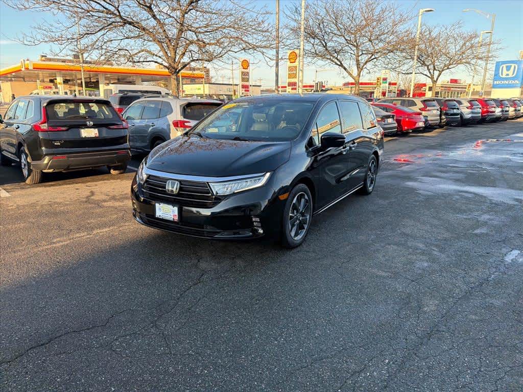 2022 Honda Odyssey Elite's photo
