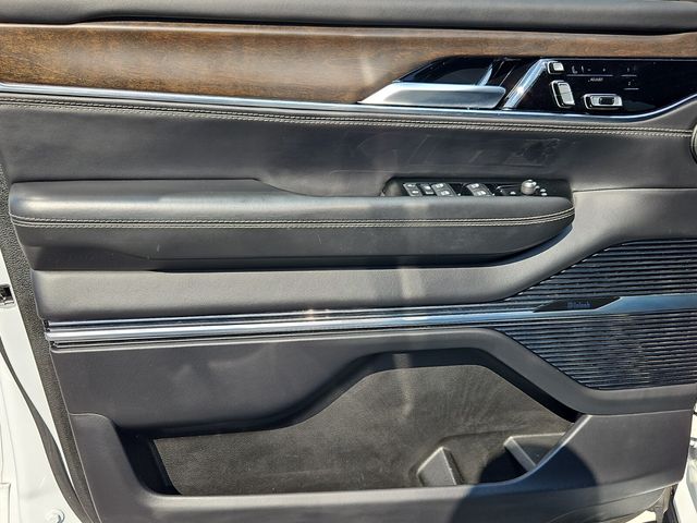 2023 Jeep Grand Wagoneer L II photo 20