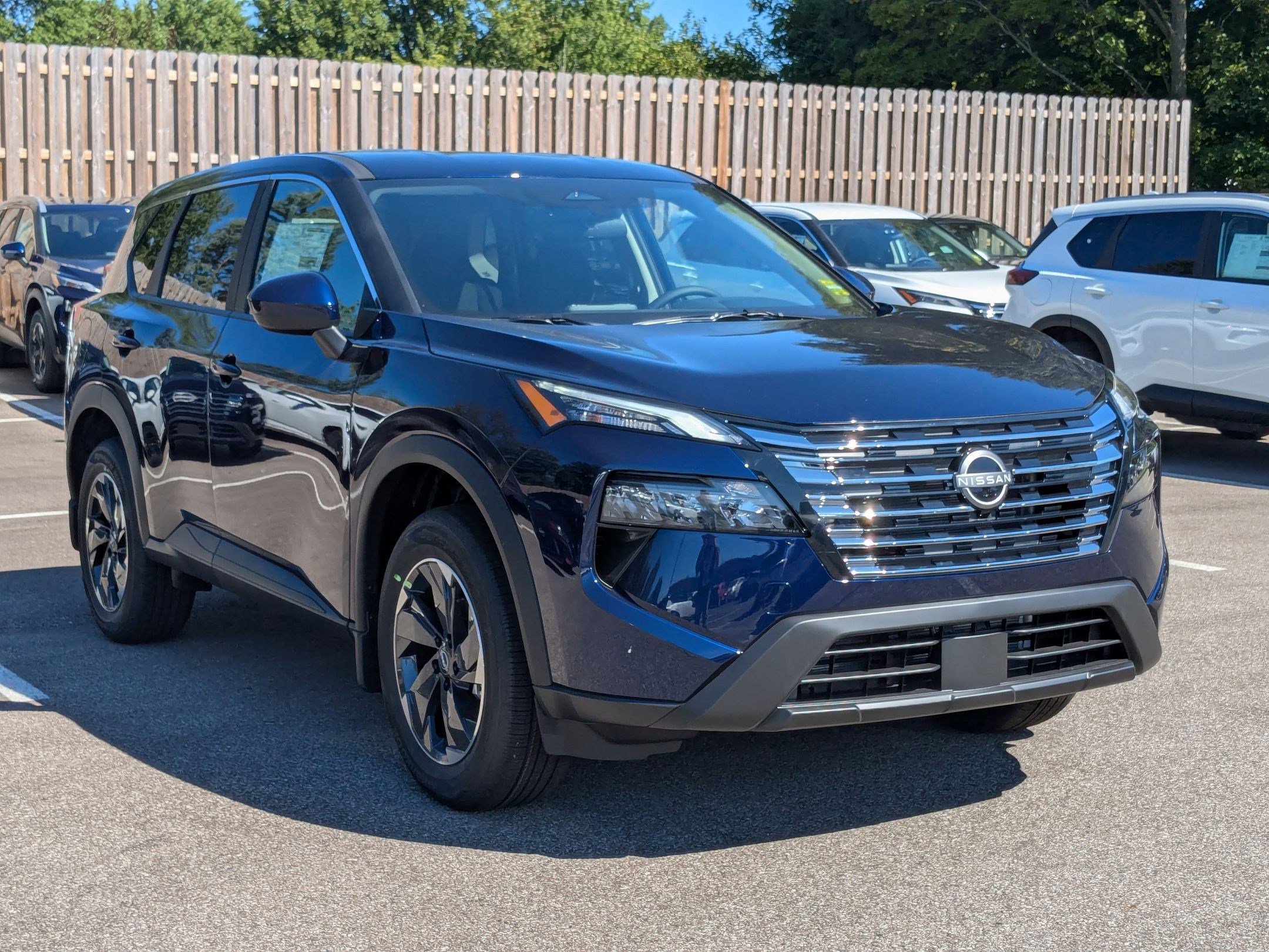 2026 Nissan Rogue SV photo 5