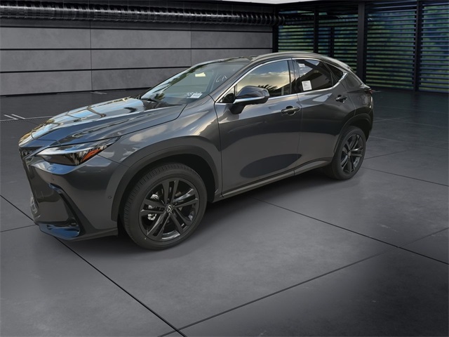 2025 Lexus NX 450h+ Luxury AWD photo 4