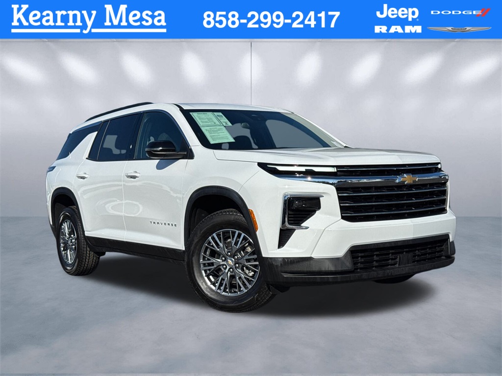 2025 Chevrolet Traverse LT's photo