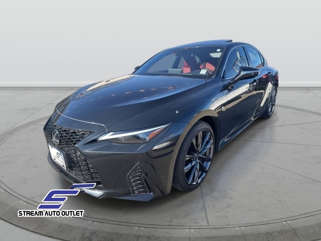 2022 Lexus IS 300 photo 3