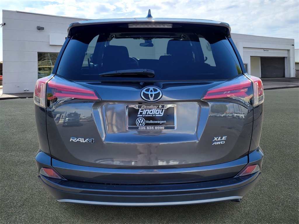 2018 Toyota RAV4 XLE photo 5