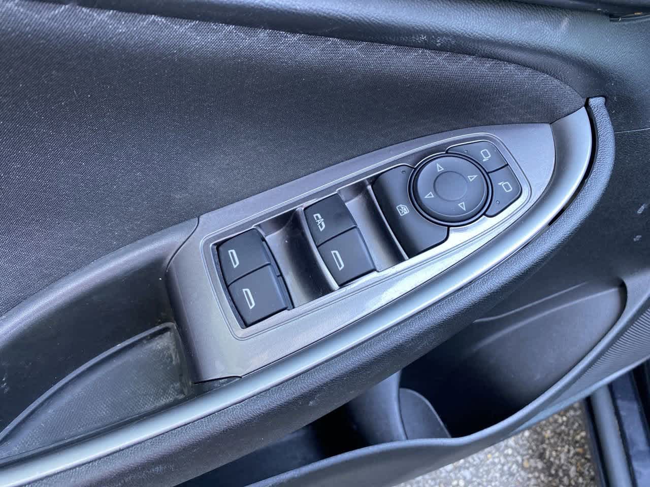 2023 Chevrolet Malibu 1LT photo 10