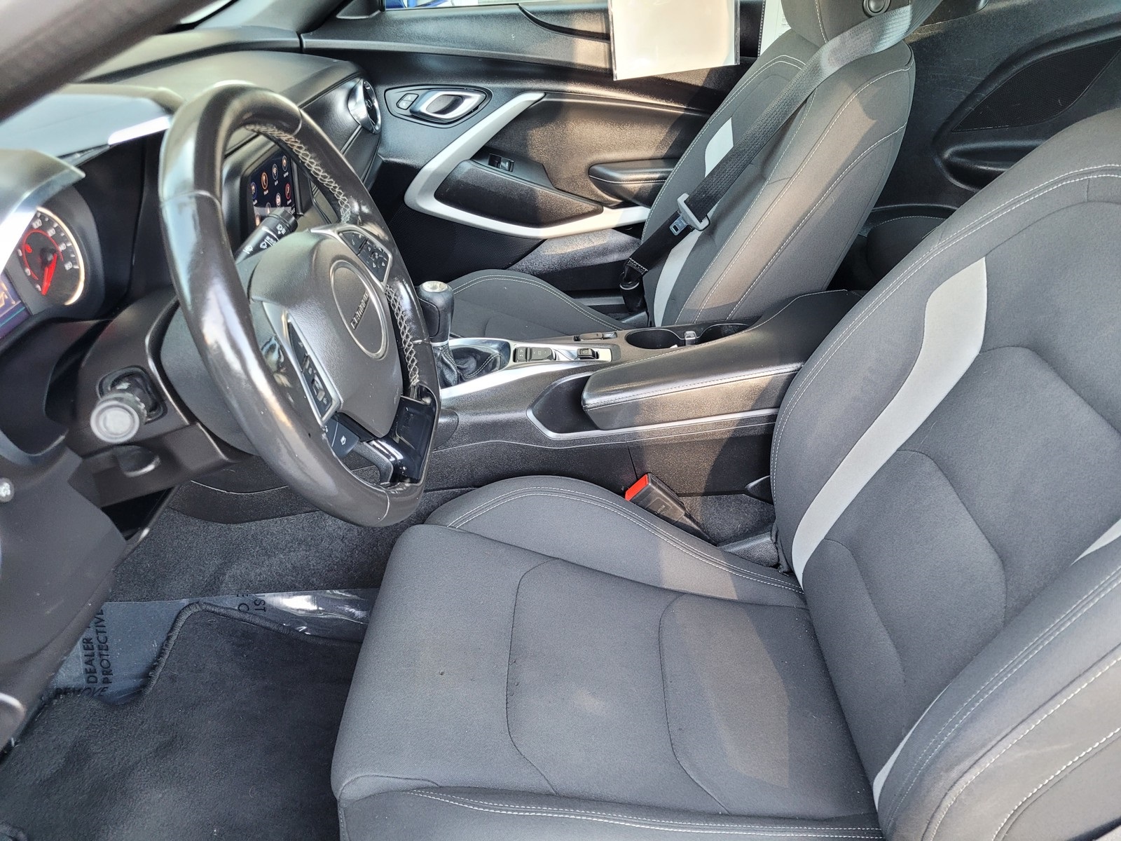 2021 Chevrolet Camaro 1LS photo 16