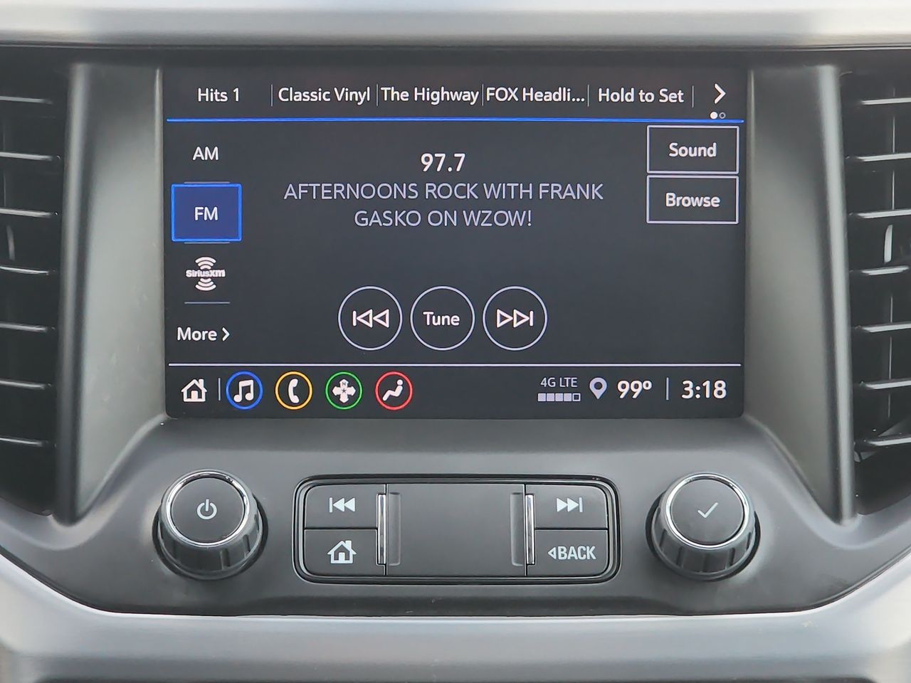 2023 Gmc Acadia SLE photo 15