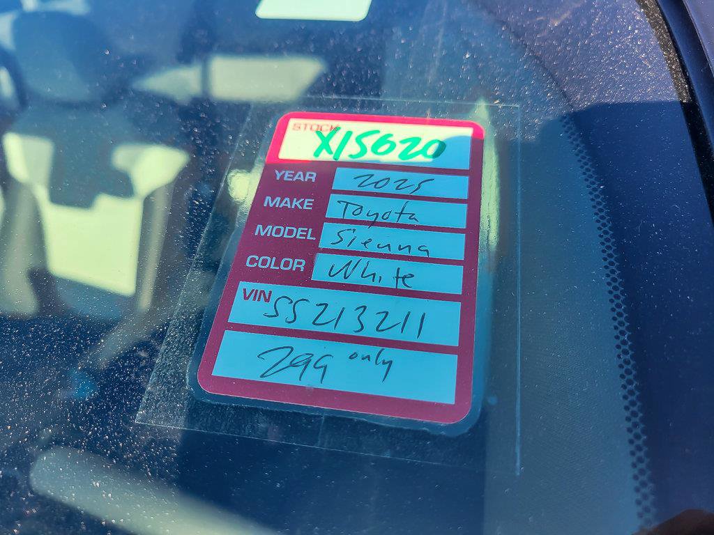 2025 TOYOTA SIENNA - Image 31