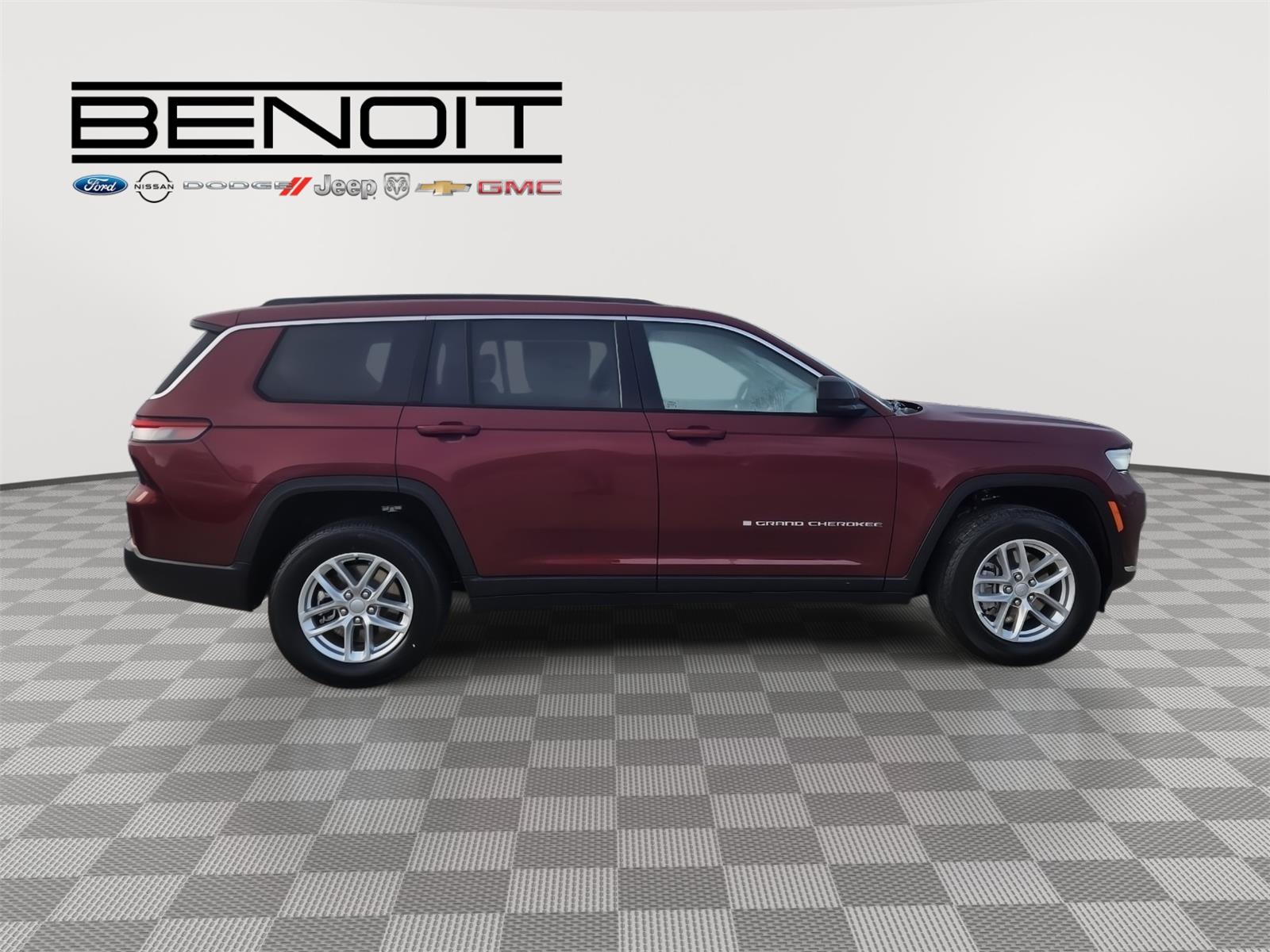 2025 Jeep Grand Cherokee Laredo X photo 4