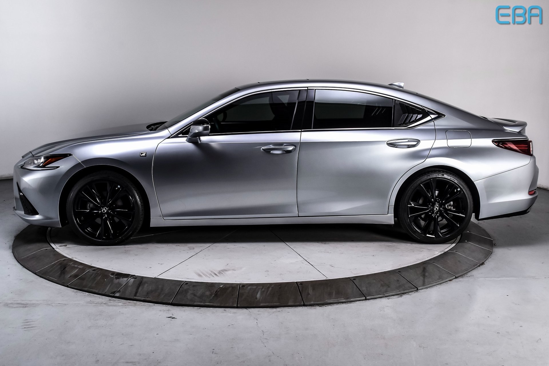 2022 Lexus ES 350 F SPORT photo 3