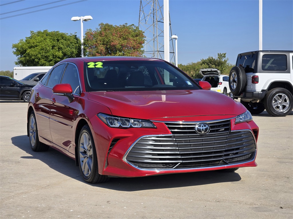 2022 Toyota Avalon XLE photo 3