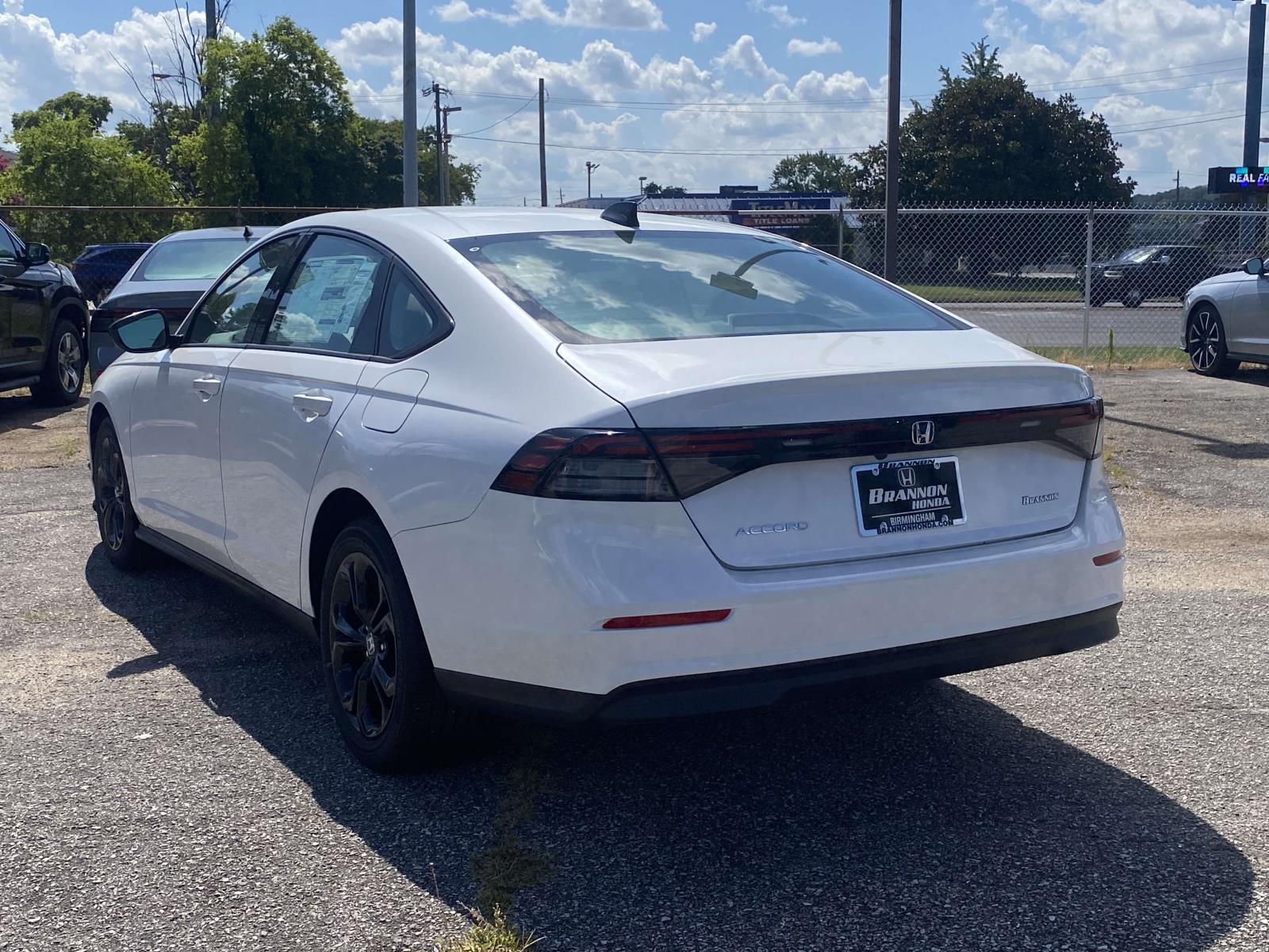 2025 Honda Accord SE photo 3