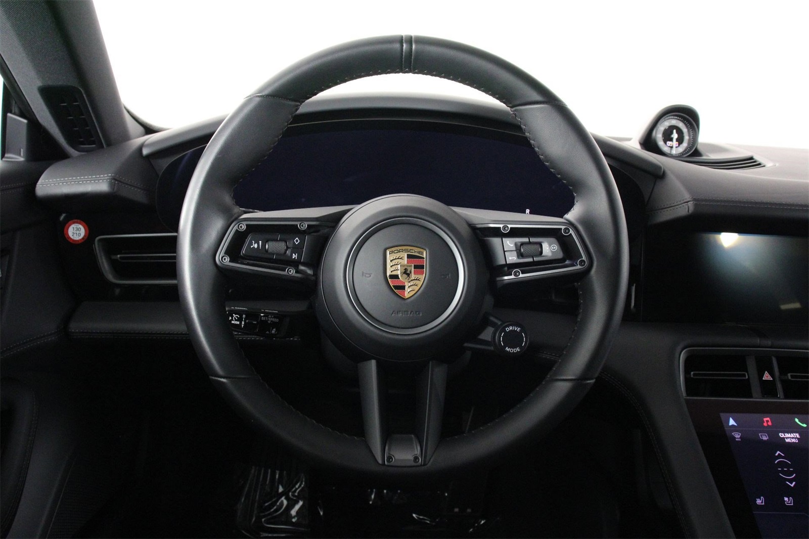 2025 Porsche Taycan photo 12