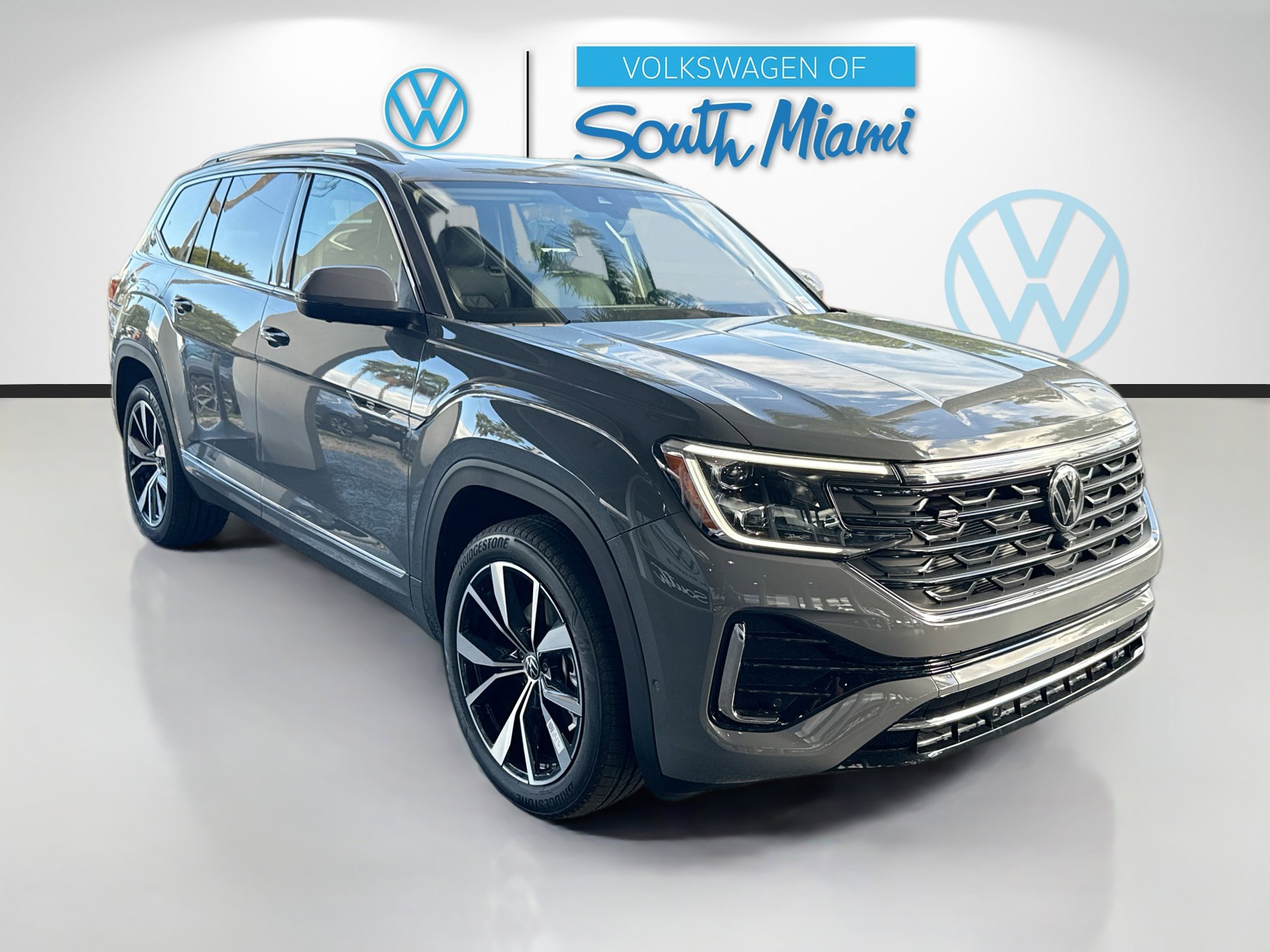 2026 Volkswagen Atlas SEL Premium R-Line's photo