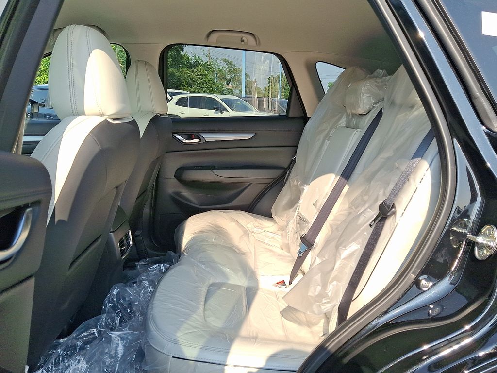 2025 Mazda CX-5 2.5 S Preferred photo 2