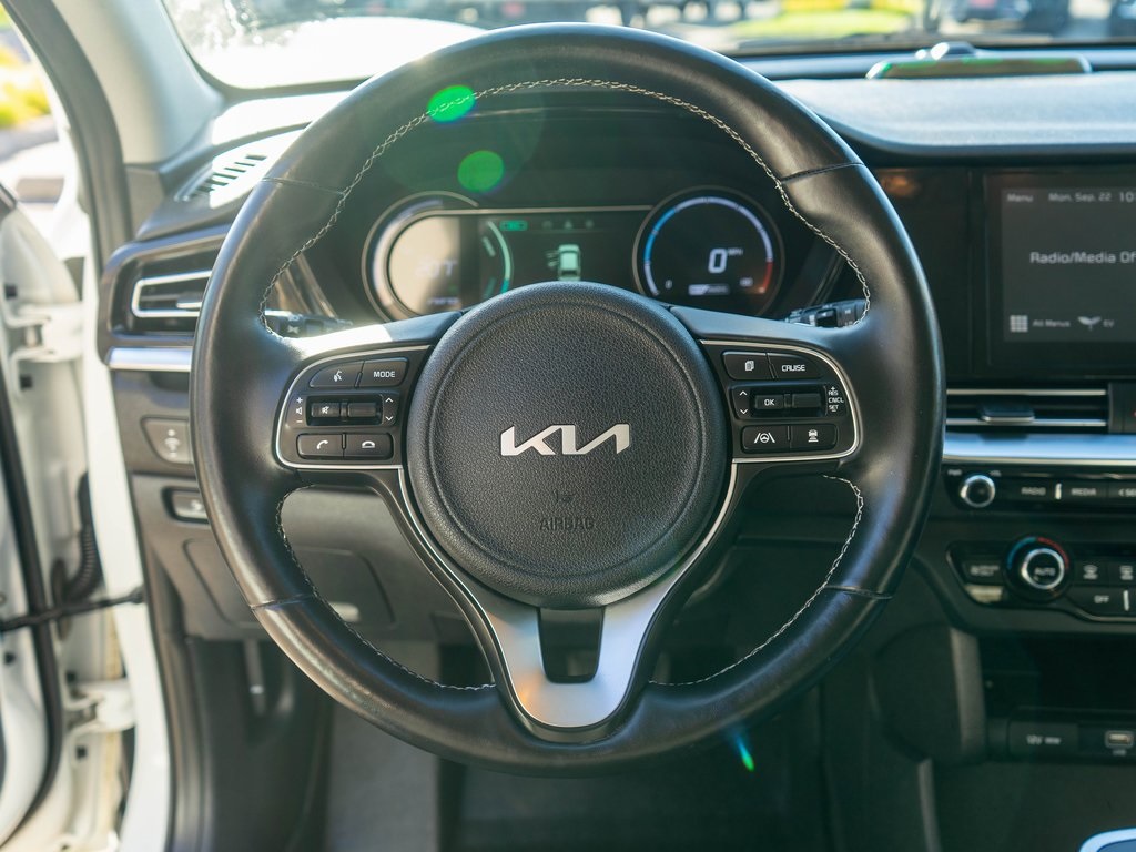 2022 Kia Niro EV EX photo 13