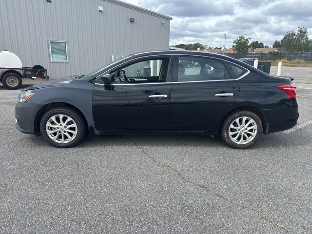 2017 Nissan Sentra S photo 4