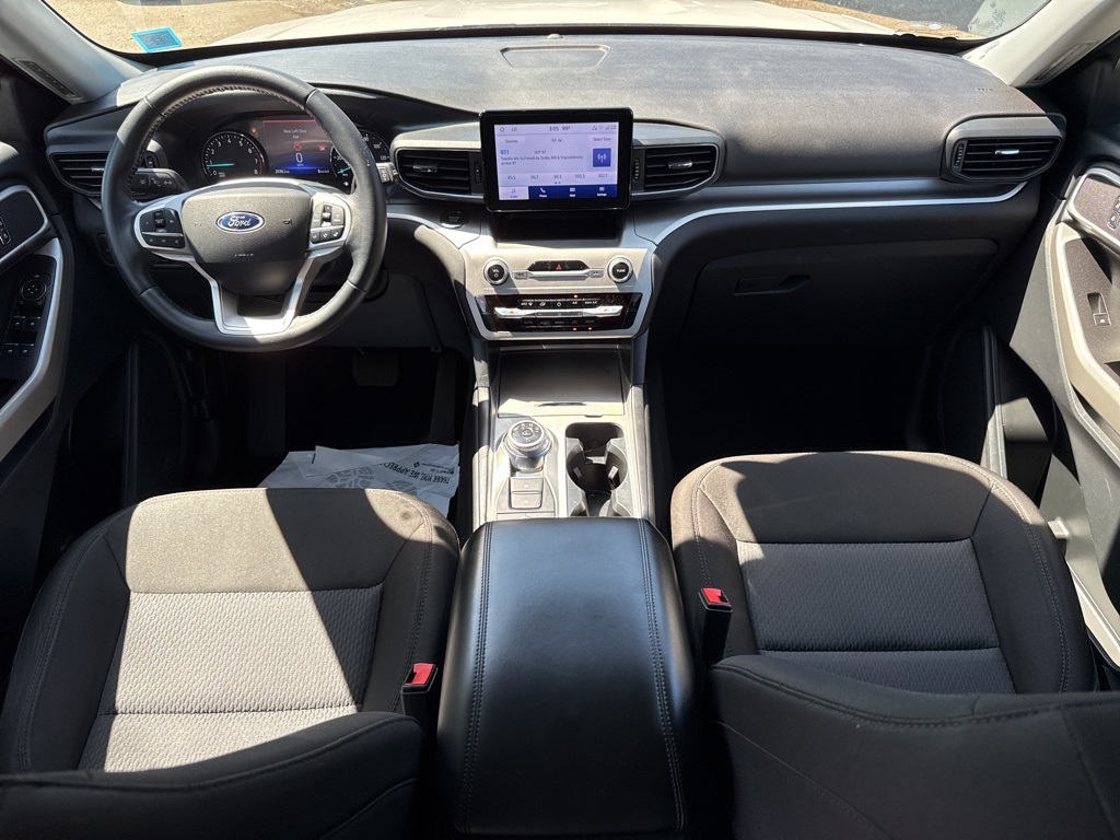 2022 Ford Explorer XLT photo 22