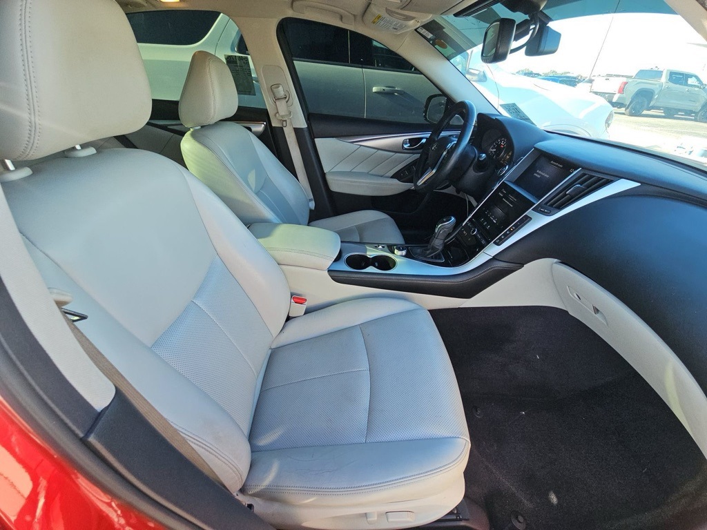 2022 Infiniti Q50 LUXE photo 9