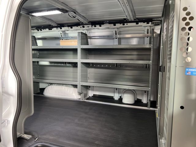 2025 Chevrolet Express Cargo 2500 photo 15