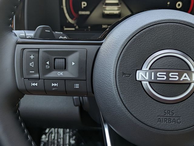 2025 Nissan Pathfinder Platinum photo 15