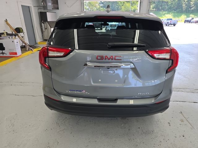 2024 Gmc Terrain SLE photo 4