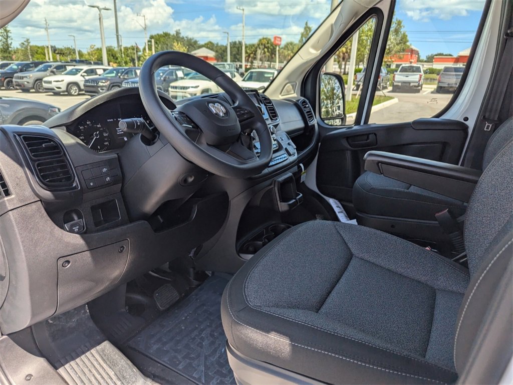2025 Ram ProMaster 1500 photo 10