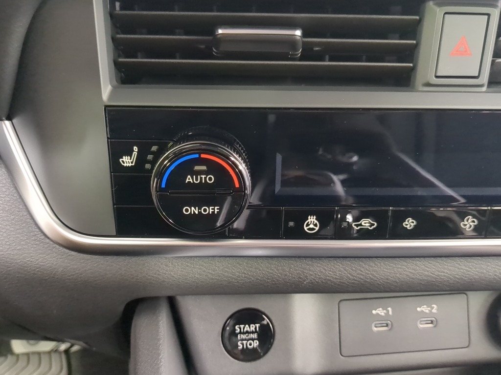 2026 Nissan Rogue SV photo 19