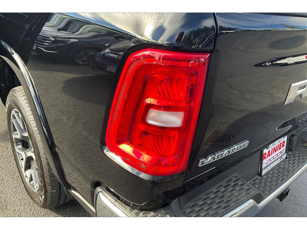 2025 Ram 1500 Laramie photo 28