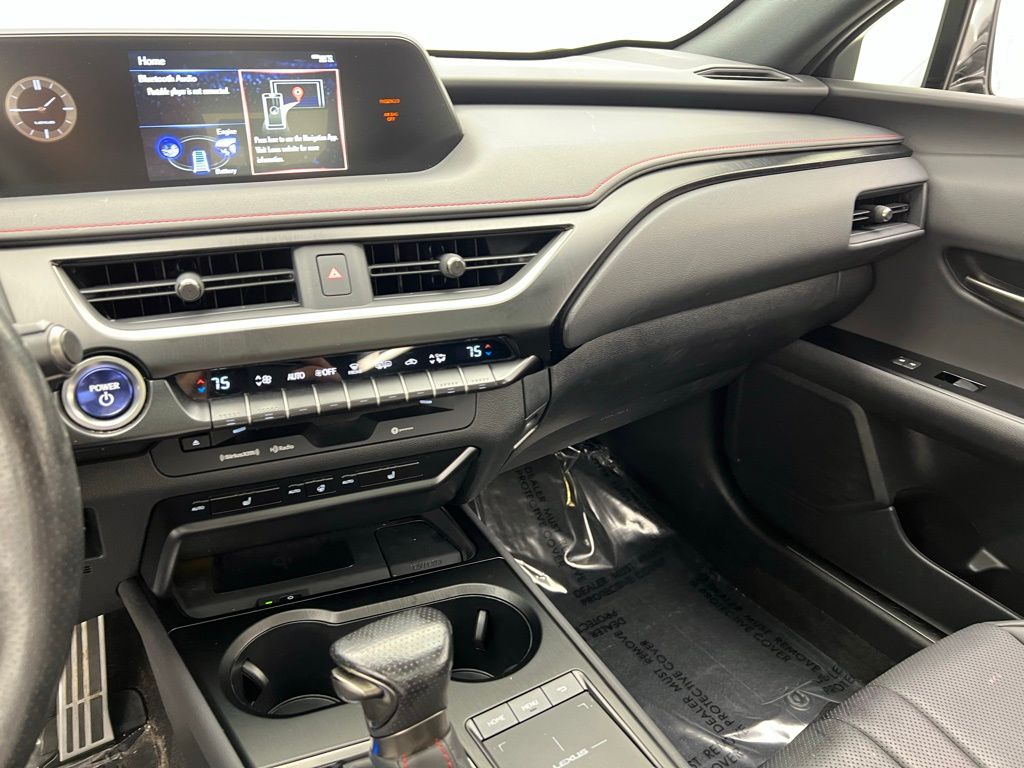 2022 Lexus UX 250h F SPORT photo 10