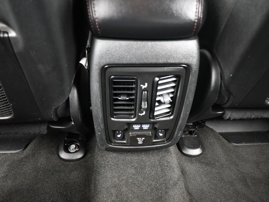 2022 Dodge Durango R/T photo 27