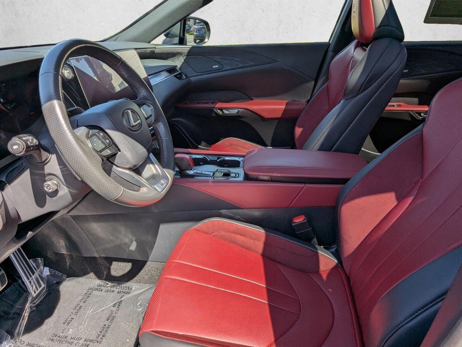 2024 Lexus RX 500h photo 17